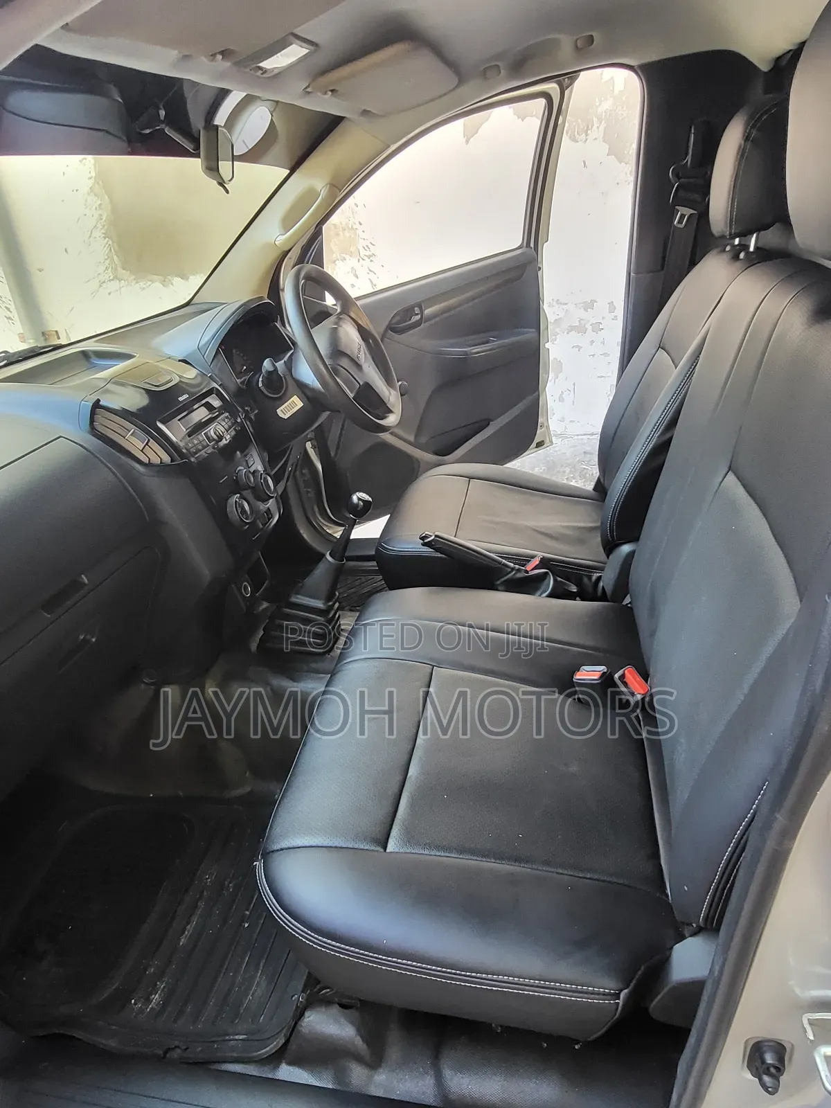 Isuzu D-MAX 2022 Silver