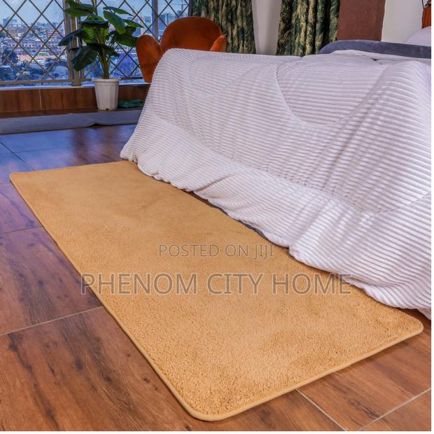 Warm Plain Warm Bedside Mats - thumbnail 2