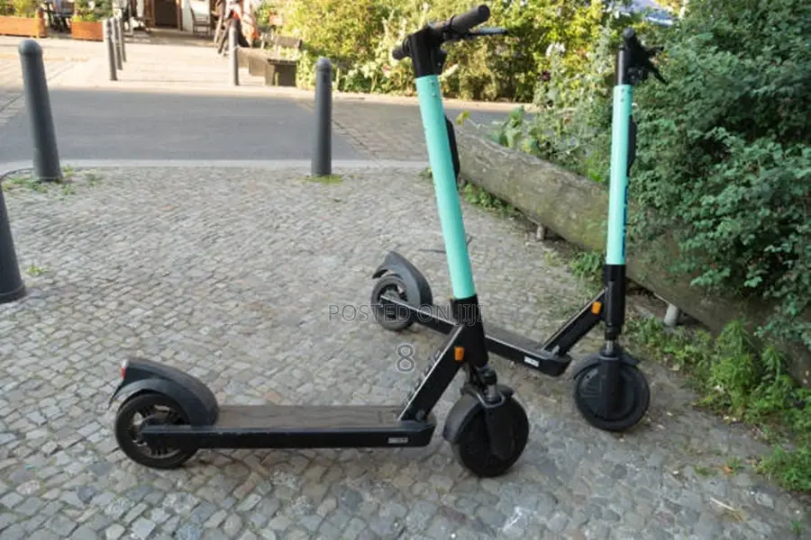 Long-Range Electric Scooter for Adults – 40km Travel