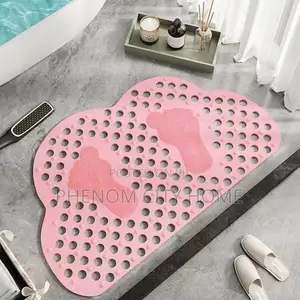 Green Antislip Shower Mats Available