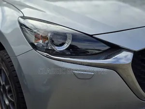 Mazda Demio 2019 Silver
