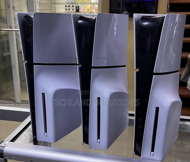 Home Used Ps5 Slim One Tb - thumbnail 2