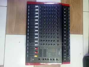 Mackie PMX-1200 12channel Powered Mixer