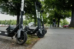 Smooth Ride Electric Scooter – 120kg Load Capacity