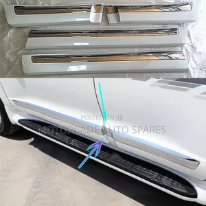 Toyota Landcruiser 200 Series Door Moulding