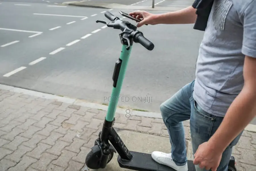 Efficient Adult Scooter – Eco-Friendly