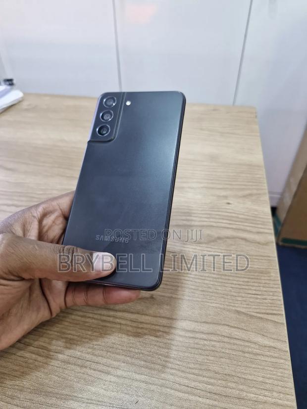 Samsung Galaxy S21 FE 5G 128 GB Gray - thumbnail 8