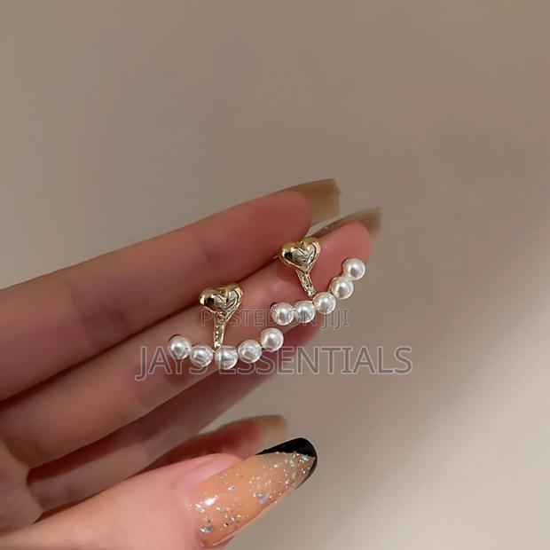 Minimalist and Unique Earrings - thumbnail 5