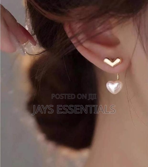 Minimalist and Unique Earrings - thumbnail 10