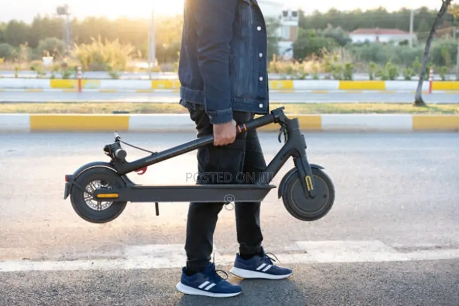 Long-Range Adult Electric Scooter – Quick Charging