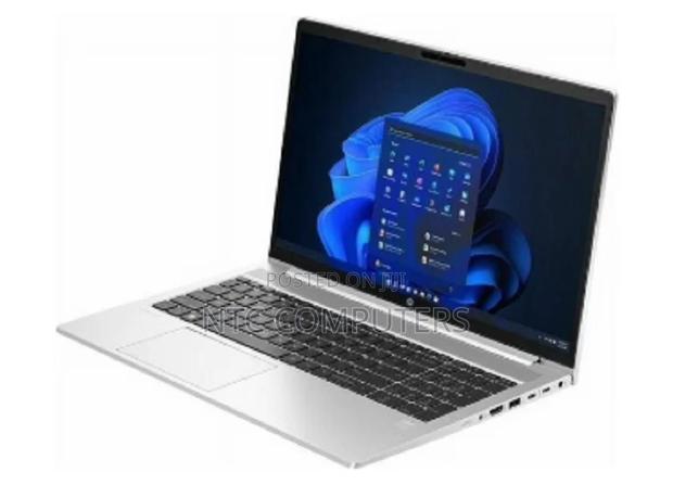 New Laptop HP 16GB Intel Core I5 SSD 256GB - main view