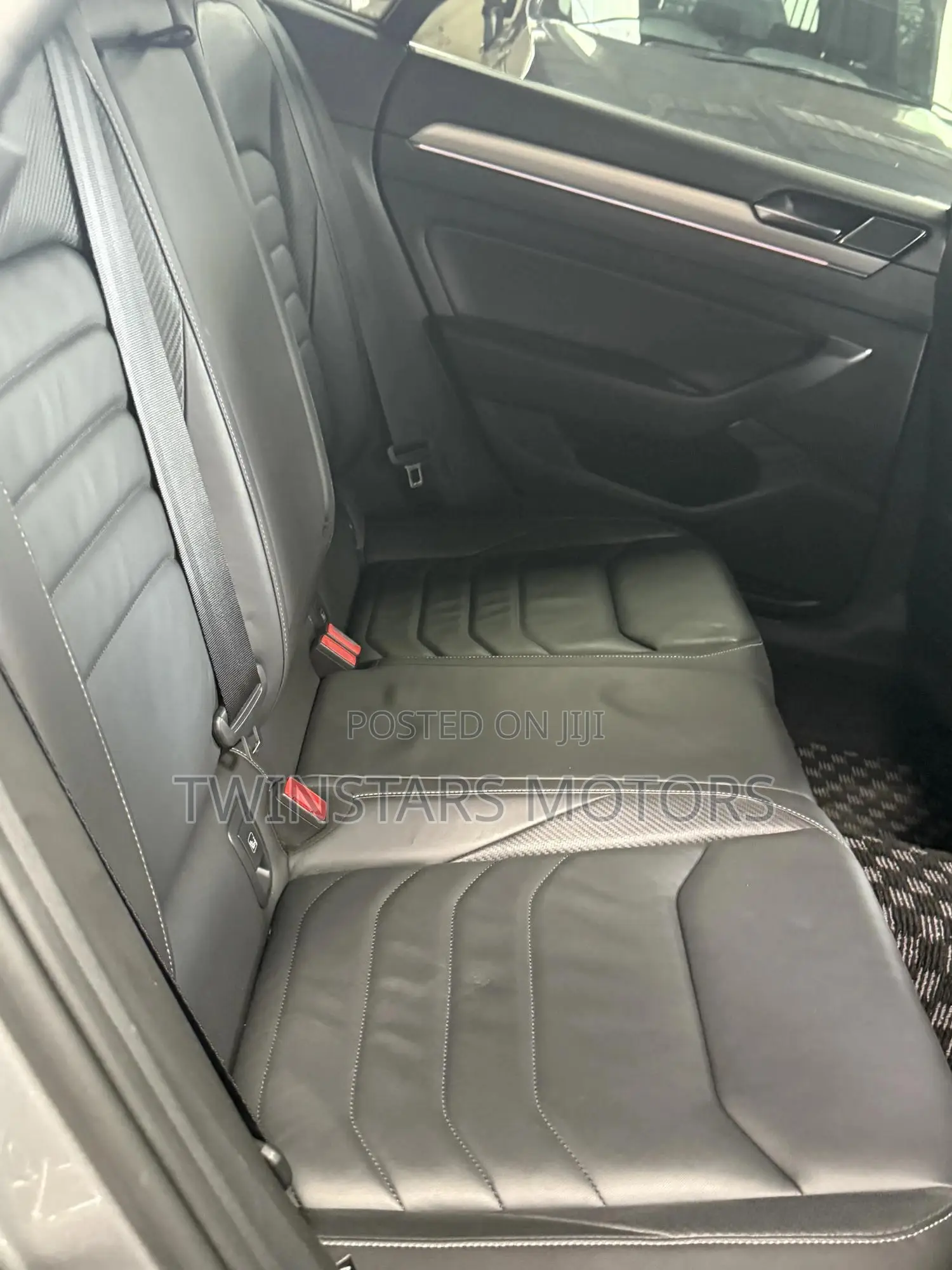 Volkswagen Arteon 2.0T SEL R-Line w/20 AWD 4MOTION 2019 Gray