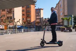 Pro Electric Scooter for Adults – 40km Range, Smooth Rides
