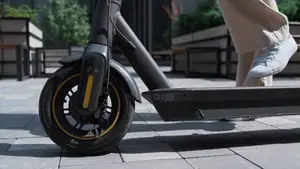 Pro Electric Scooter for Adults – 40km Range, Smooth Rides