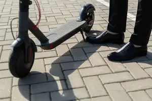 Smart Commuter Electric Scooter – Stylish and Efficient