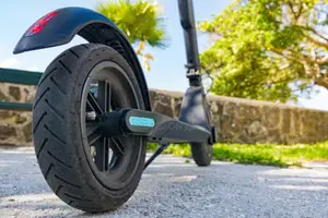 Long-Lasting Electric Scooter – Reliable and Eco-Friendly
