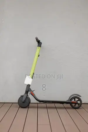Powerful Adult Scooter – 40km Range, Effortless Commutes