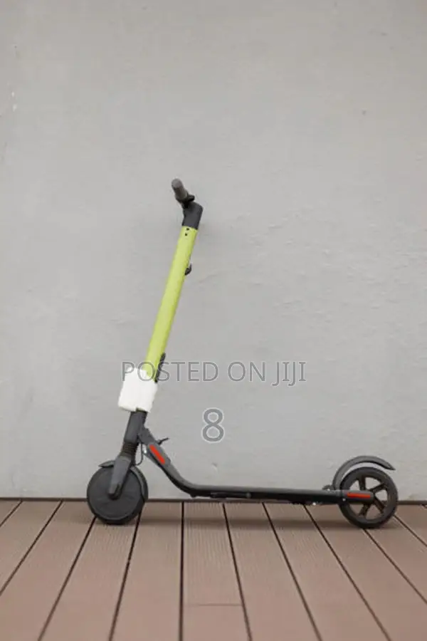 Powerful Adult Scooter – 40km Range, Effortless Commutes