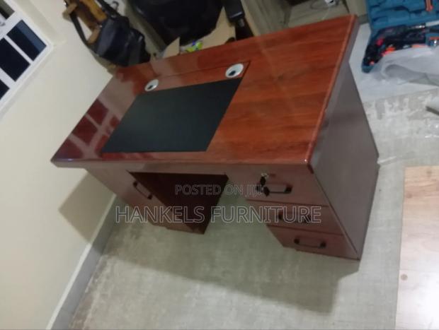 1200mm Directors Executive Desk - thumbnail 2