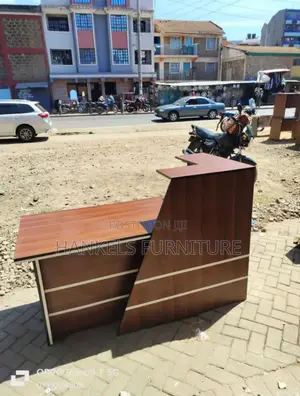 1400mm Modern Reception Desk