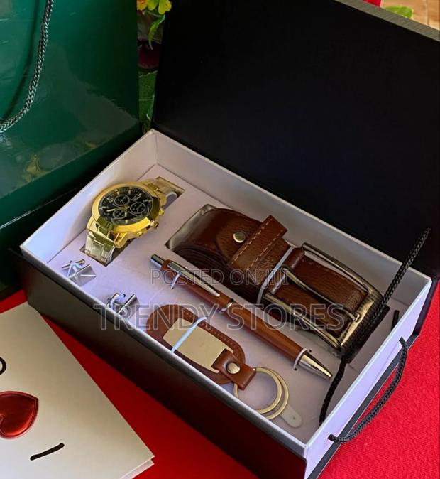 Men's  Valentine's  Gift Set With Key Holder - main view