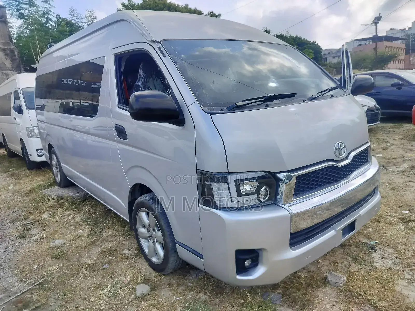 Toyota Grand HiAce 2018 Silver