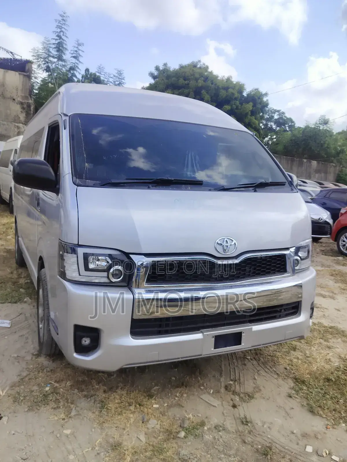 Toyota Grand HiAce 2018 Silver