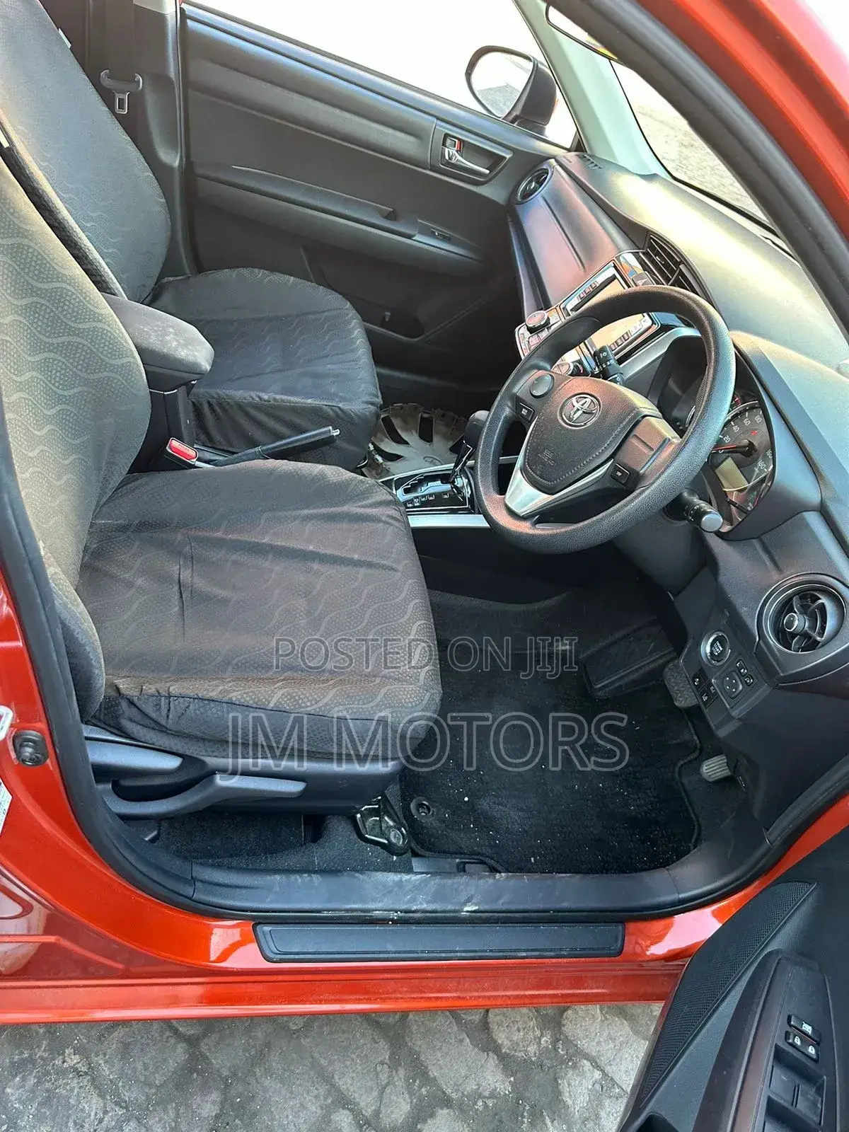 Toyota Corolla Fielder 2018 Orange