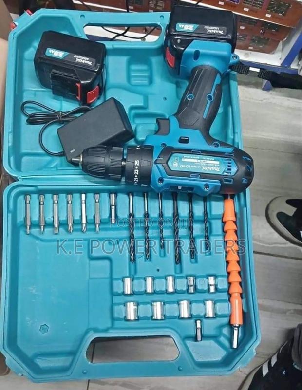 Rechargeable Cordless Makita Drill - main view