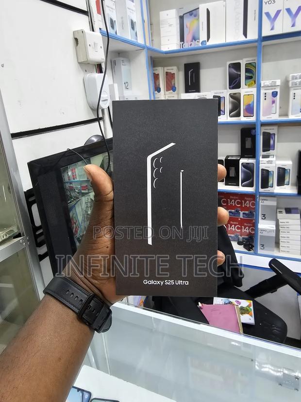 New Samsung Galaxy S25 Ultra 256 GB Black