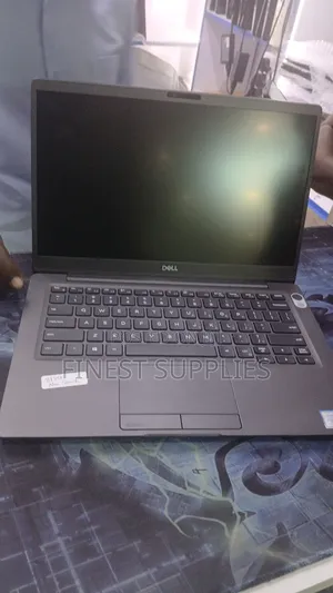 Laptop Dell Latitude 7400 8GB Intel Core I5 SSD 256GB