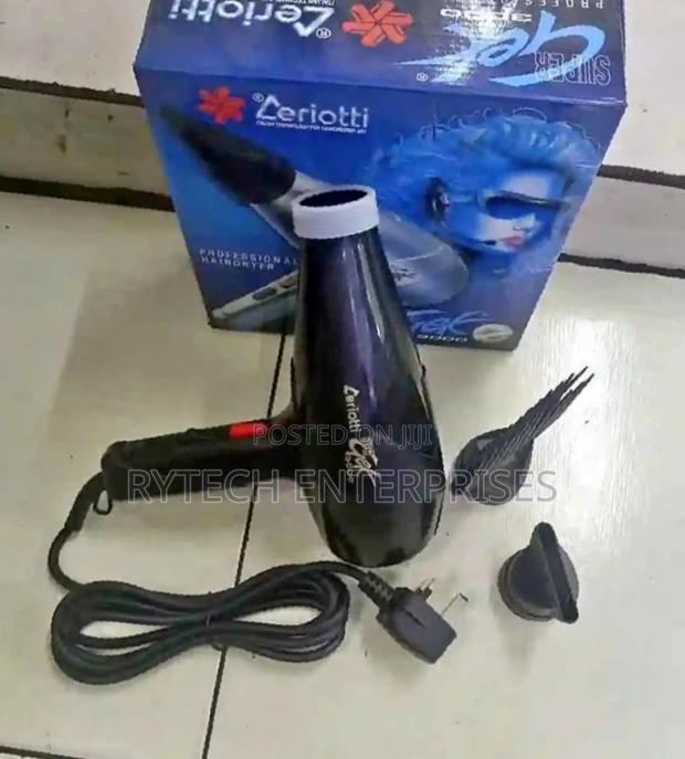 Blow Dry/Hair Straightener