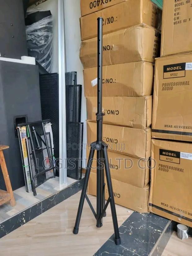 Metal Speaker Stand - main view