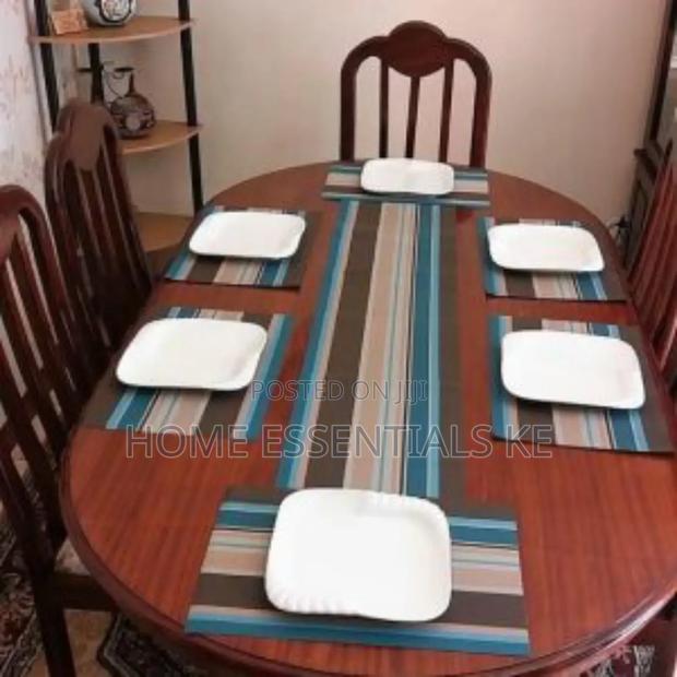 6pcs Table Mats + Matching Runner