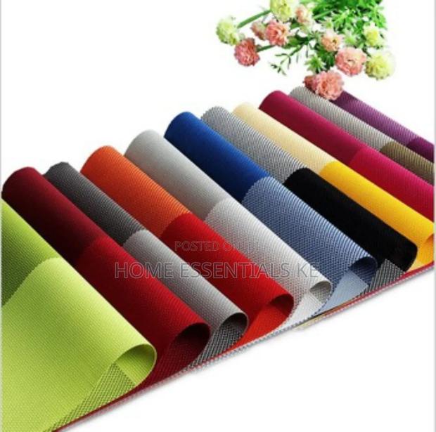 6pcs Table Mats + Matching Runner - thumbnail 2