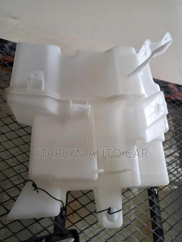 Washer Tank Bottle Axela 2014 - thumbnail 2