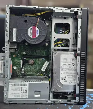 Desktop Computer Lenovo ThinkCentre M715 16GB AMD Ryzen 5 SSD 256GB