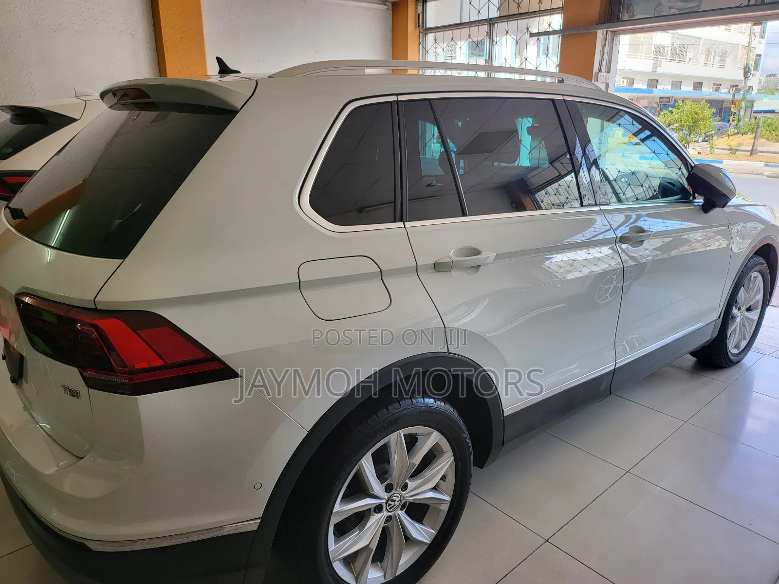 Volkswagen Tiguan 2018 White