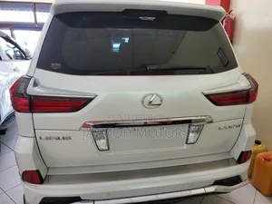 Lexus LX 2017 White