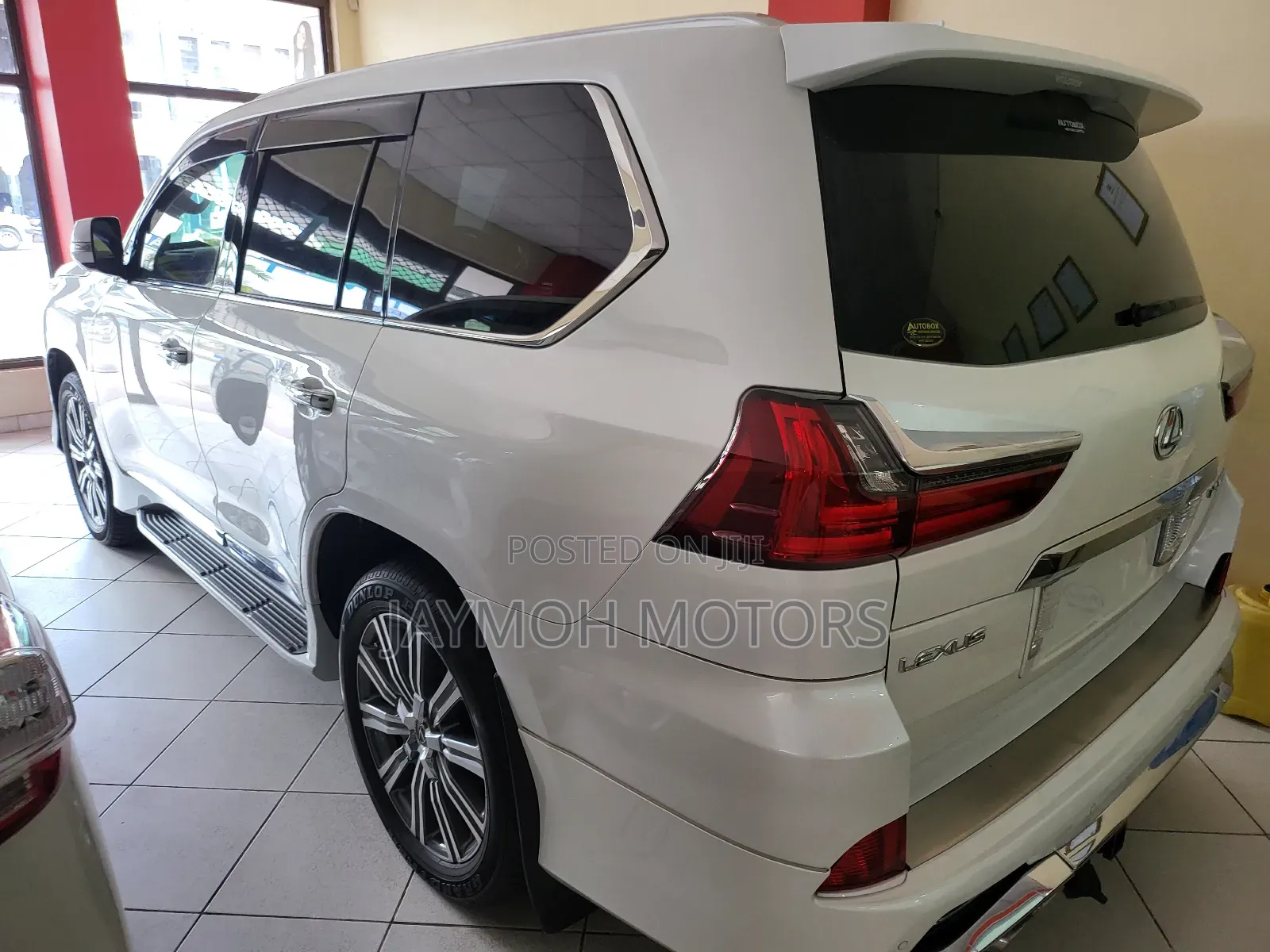 Lexus LX 2017 White