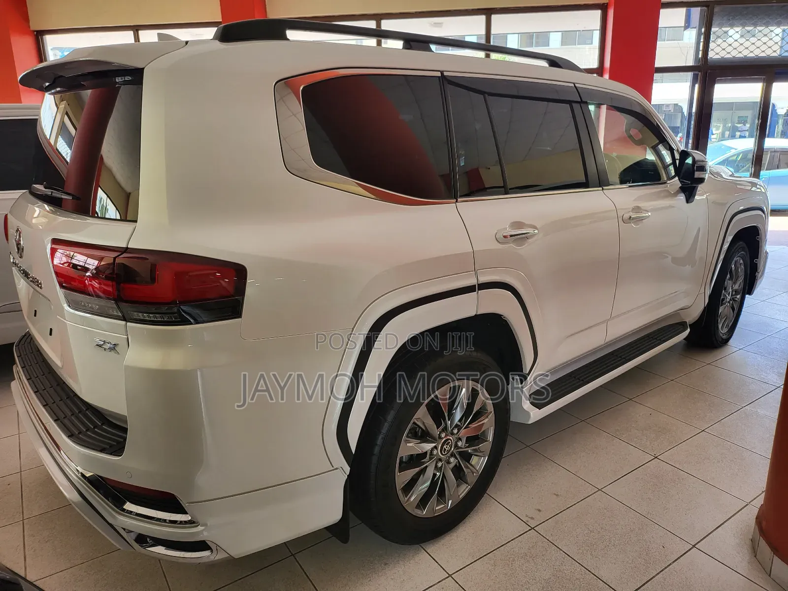 Toyota Land Cruiser 2023 White