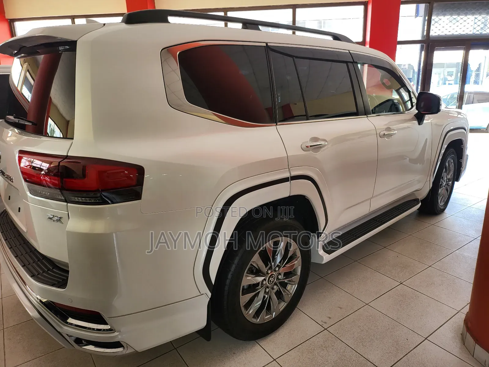 Toyota Land Cruiser 2023 White