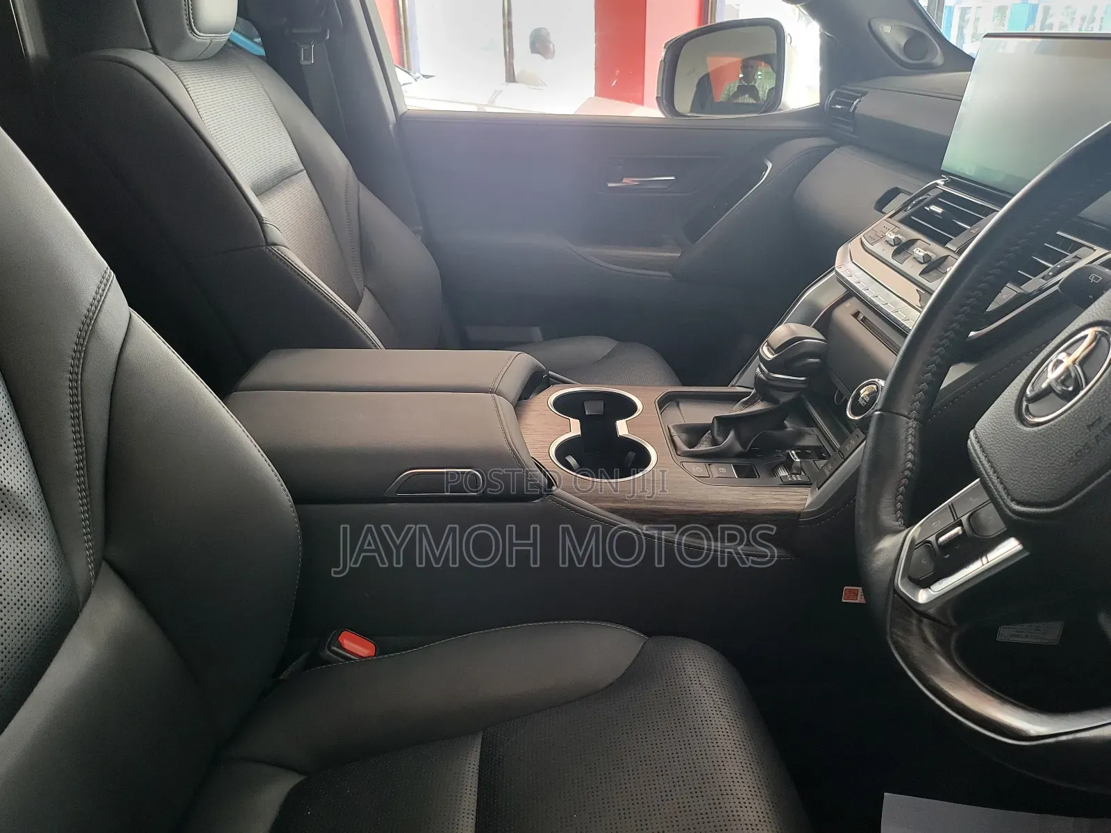Toyota Land Cruiser 2023 White