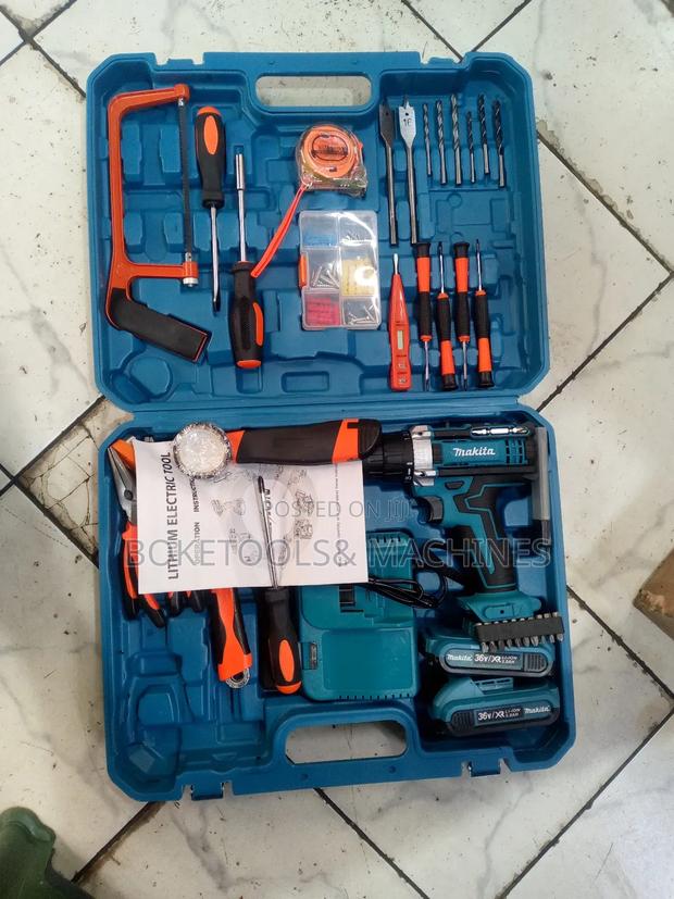 Makita Cordless Drill Set
