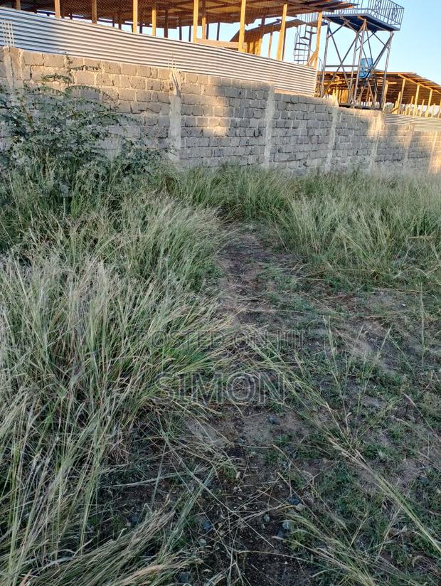 100 by 100 Prime Plot 2.5 Km FRM Thika Rd - thumbnail 4