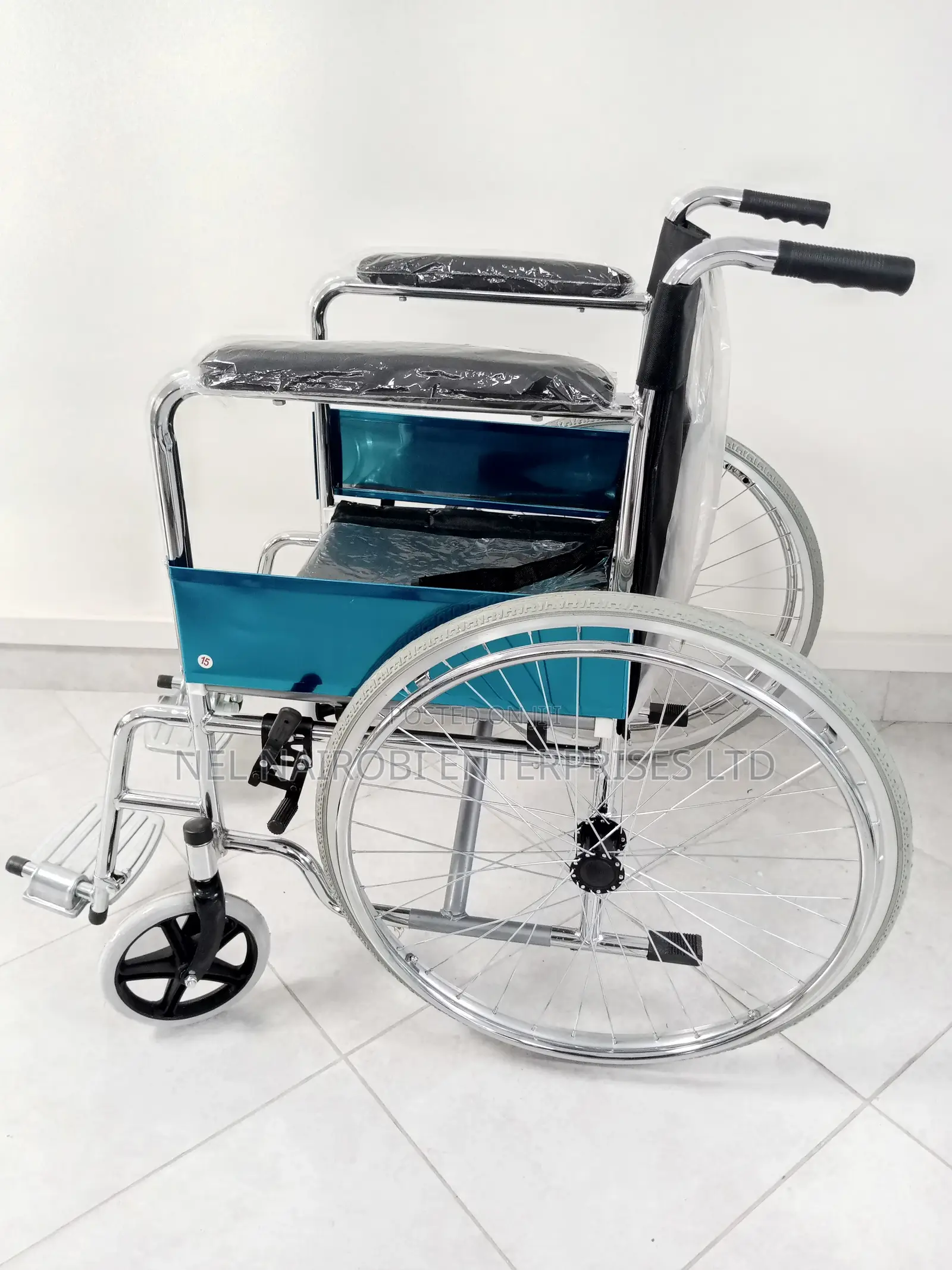 Standard Wheelchair (809)