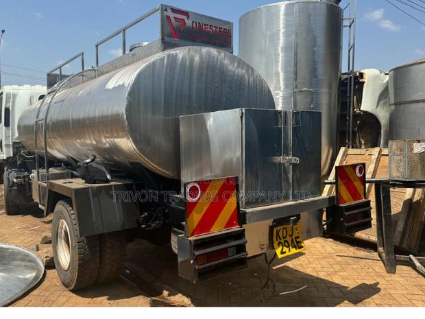 10000L Stainless Steel Storage Tanks