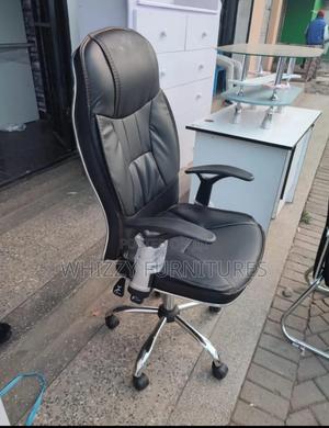 Leatherchair - thumbnail 2