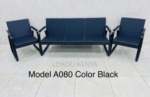 Office Sofa: 5- Seater Black Executive Office Sofa - thumbnail 4