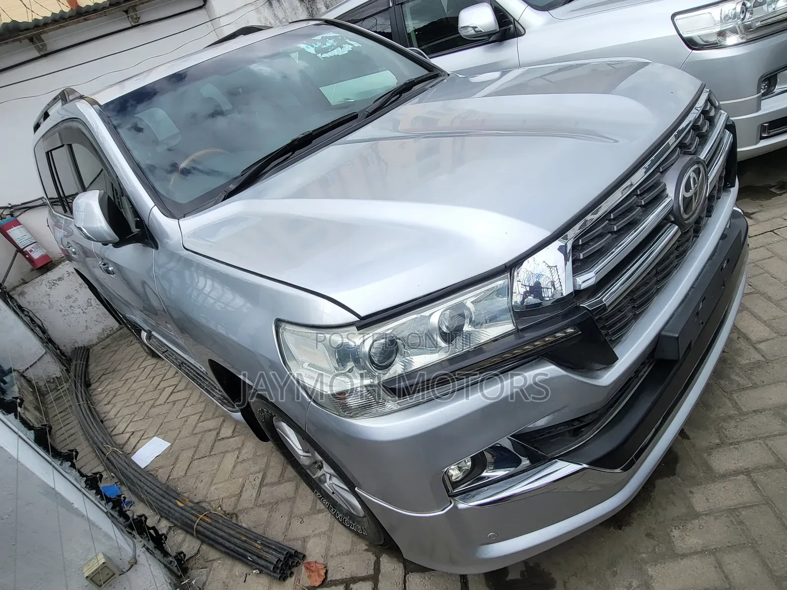 Toyota Land Cruiser 2016 Silver